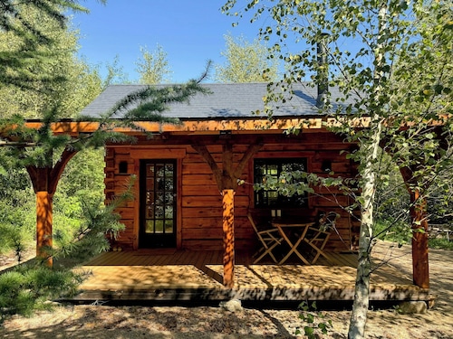 Authentic log cabin in forest near Ejstrupholm