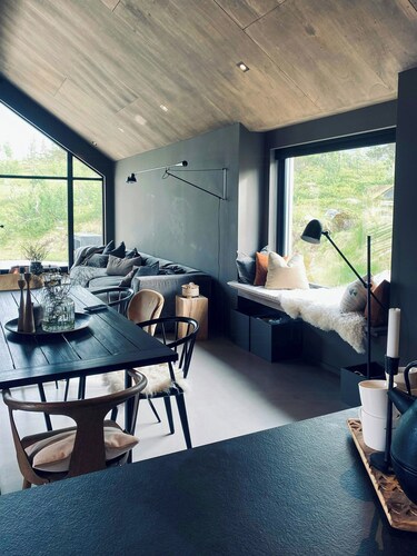 Modern cabin near Auersvatn and ski trails