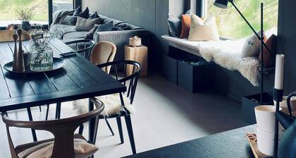 Modern cabin near Auersvatn and ski trails