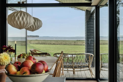 Cottage at Feggeklit with Limfjord views