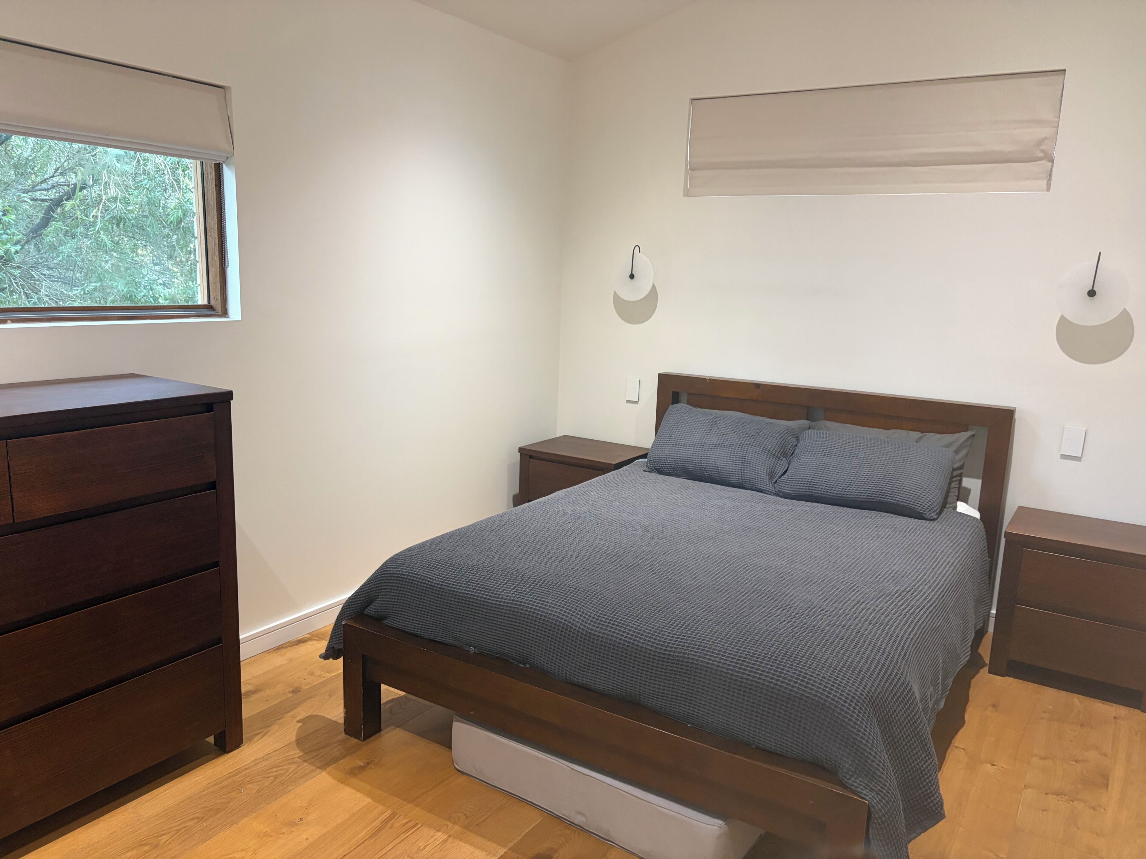 WiFi, bed sheets