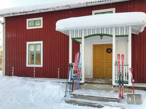 Exterior - Log cabin with sauna by Ljungan (Sundsvall)