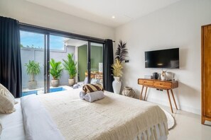 Egyptian cotton sheets, premium bedding, in-room safe - Bella Vita Villa (Kuta Utara)