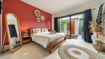 Egyptian cotton sheets, premium bedding, in-room safe