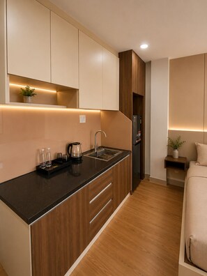 Kamar Double Junior, pemandangan kota | Dapur pribadi | Lemari es