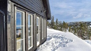 Unclassified image, 4 of 19, button - Cozy, traditional cabin at Kyrkjebygdheia (Nissedal)