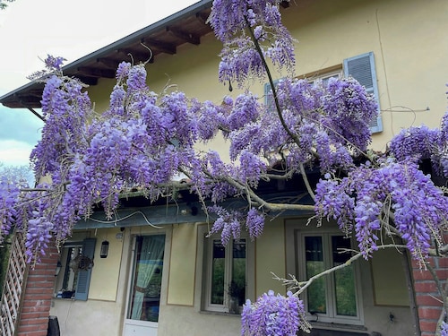 Loft surélevé avec vue sur la vallée à Acqui Terme