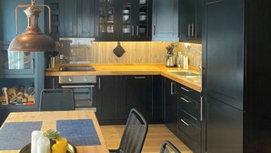 Coffee/tea maker, microwave, oven, dishwasher - Modern apartment with views of Trysil mountain (Trysil)