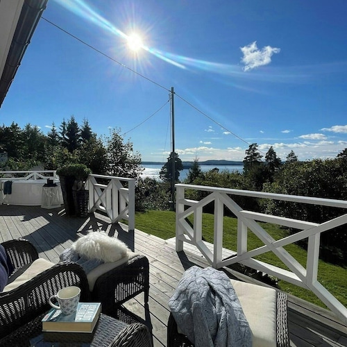 Sea views and forest tranquility at Rødtangen