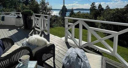 Sea views and forest tranquility at Rødtangen
