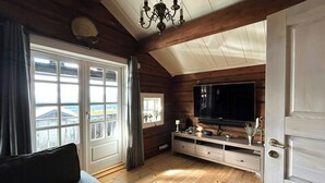 Televisie en een open haard