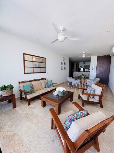 Luxury Beachfront Beauty
