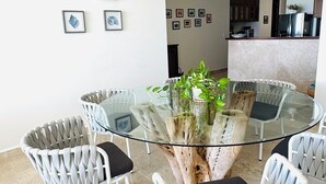 Dining - Luxury Beachfront Beauty (San Bruno)