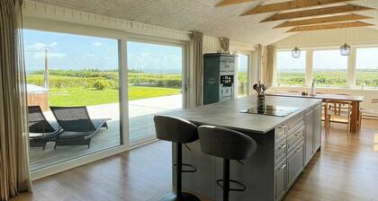 Summer house with wilderness bath and water views