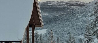 Modern cabin with panoramic view on Bringsfjellet