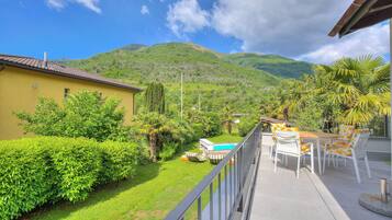 Standard-Villa, 2Â Schlafzimmer, 2 BĂ€der (Alfa Garden Villa With Private Pool) | Speisen im Freien