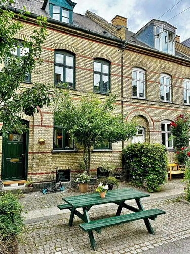 Historic row house in Humleby near Frederiksberg