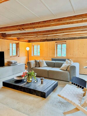 TV - Historic timber house in Zittau Mountains (Großschönau/Waltersdorf)