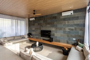 Villa Luxe, 3 chambres, piscine privée | Coin séjour
