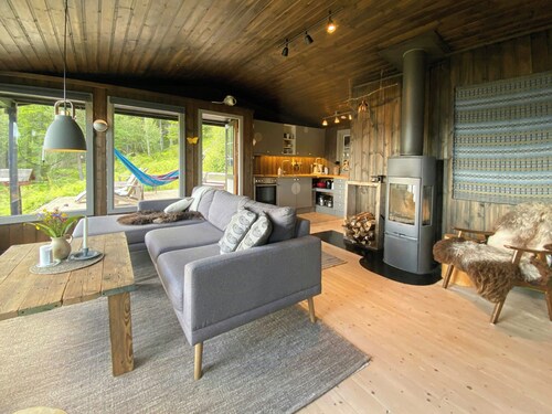 Mountain cabin with views over Juvatn