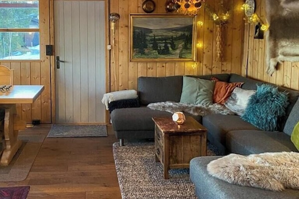 Tv och eldstad