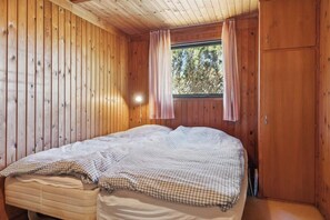 Room - 70s holiday home with sea view near Hals (Hals)