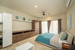 Room - Studio near beaches, restaurants, and 5th Avenue (Playa del Carmen)
