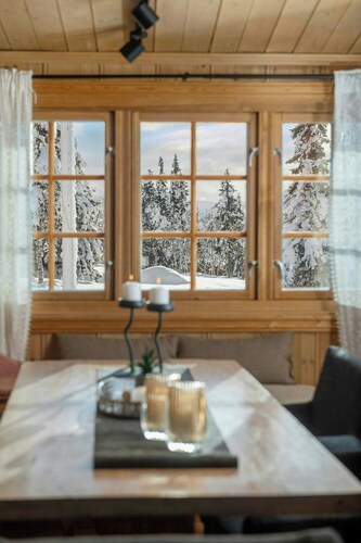 Cottage with sauna near ski trails in Sjusjøen