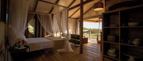 Luxury Double or Twin Room, Hill View | Interior