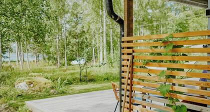 Rustic cottage for creative souls by Lake Lingbo