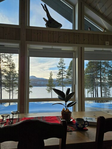 Modern cabin with panoramic views near Langedrag