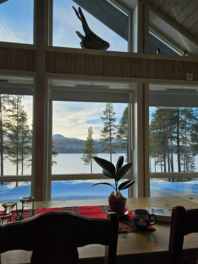 Modern cabin with panoramic views near Langedrag