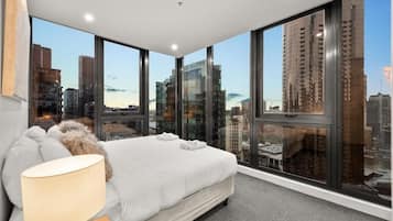 Deluxe Apartment, Balcony, City View | Iron/ironing board, free WiFi