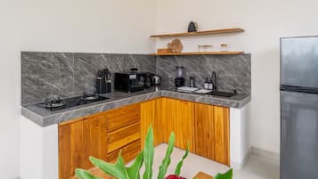 Deluxe Villa, 2 Bedrooms, Private Pool | Private kitchen