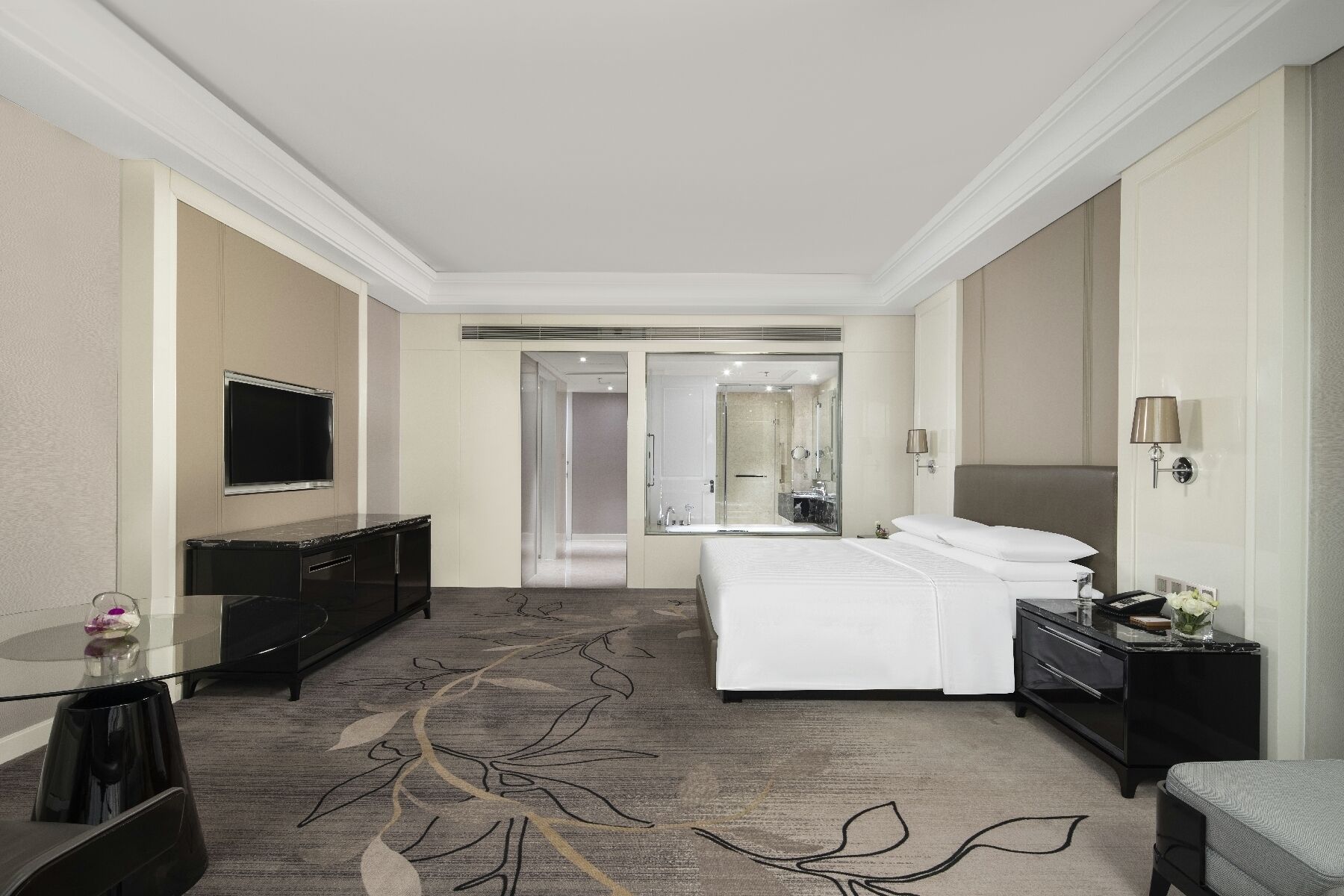 Superior Room | In-room safe, desk, laptop workspace, blackout drapes