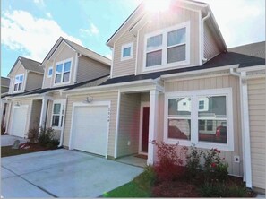 Exterior - Superb 3-bedroom townhome with AC in Myrtle Beach (Myrtle Beach)