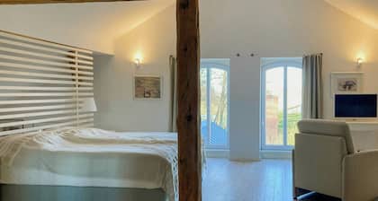 Loft in a historic brick building by the Trave