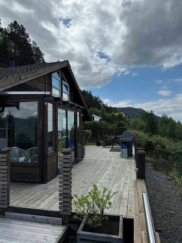 Modern cabin with panoramic views in Aukland