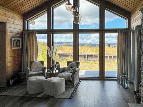 Mountain cabin with Hardangervidda views