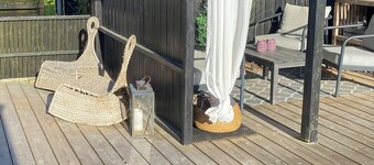 Beach house in charming Hou
