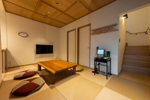 Living area - Irodori Hotel AI (fukuokashi,chuoku,kiyokawa)