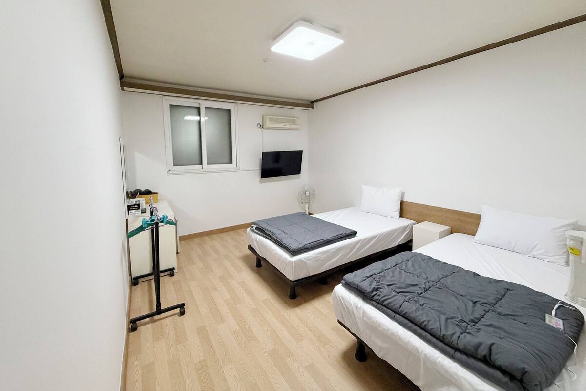 10-pyeong twin | Free WiFi