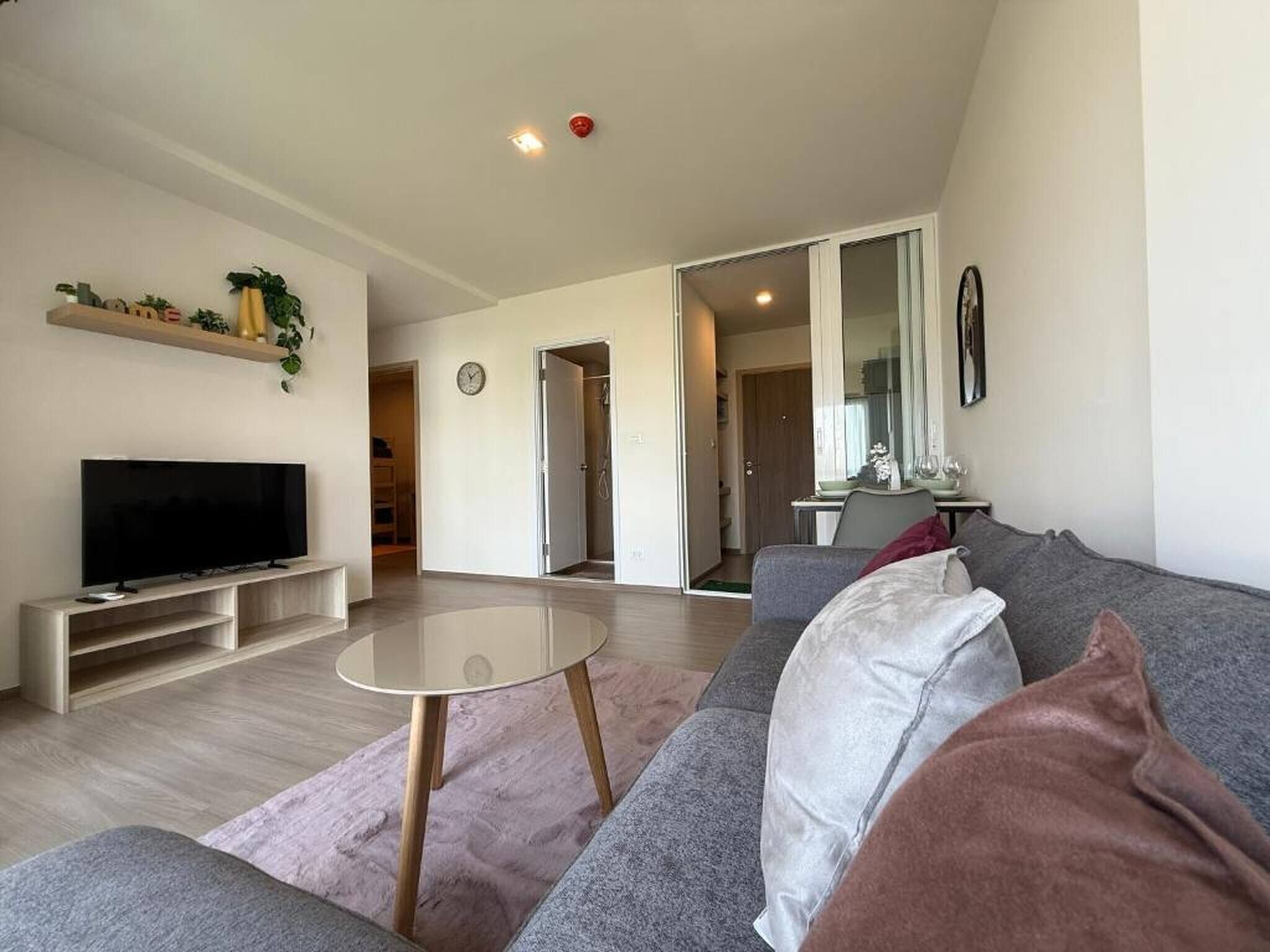 Apartment, 2 Bedrooms, Balcony, Mountain View | Room amenity