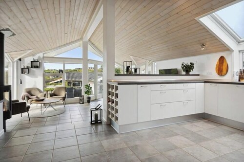 Sea view holiday home near Ebeltoft