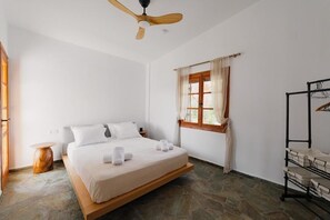 House, 3 Bedrooms, Patio, Sea View