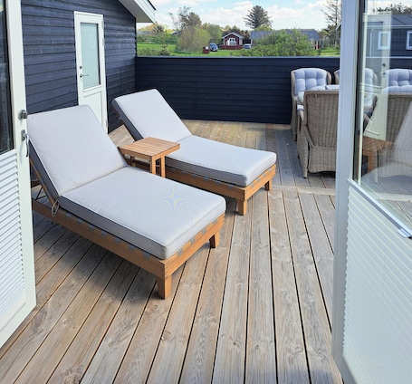 Terrace/patio. Cottage charm near Lønstrup Lighthouse