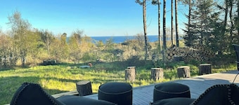 Semesterhus vid Mols Bjerge-leden med havsutsikt