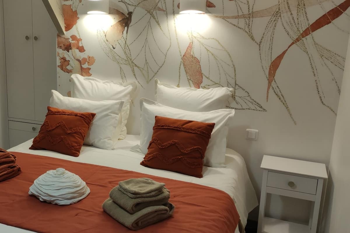 Family Triple Room, Private Bathroom, Garden View (Chambres d'hôtes Référenc) | Free WiFi