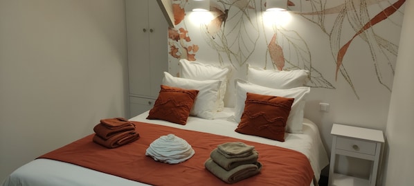 Kamar Triple Keluarga, kamar mandi pribadi, pemandangan kebun (Chambres d'hôtes Référenc) | Wi-Fi gratis
