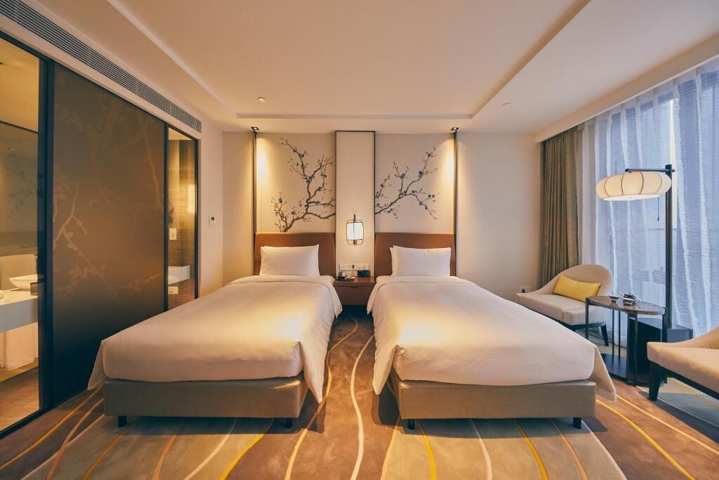 In-room safe, soundproofing, free WiFi